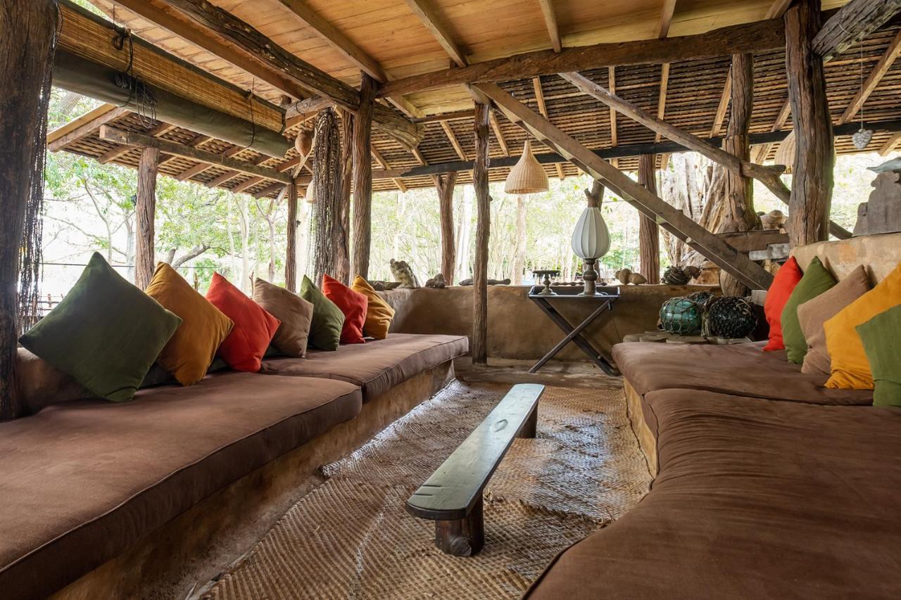 Banyan Camp Villa Hambegamuwa Exterior photo