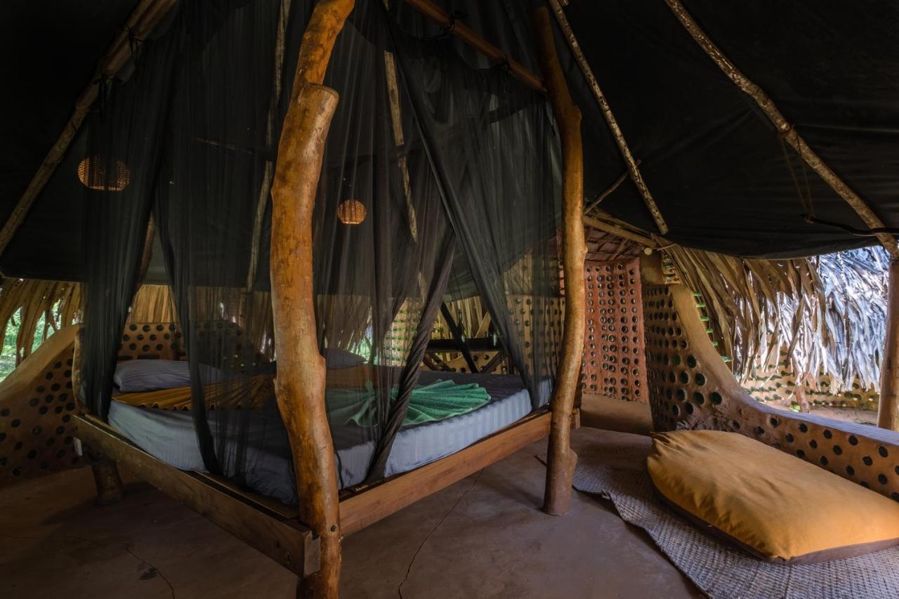 Banyan Camp Villa Hambegamuwa Exterior photo