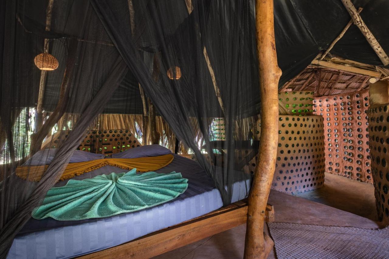 Banyan Camp Villa Hambegamuwa Exterior photo