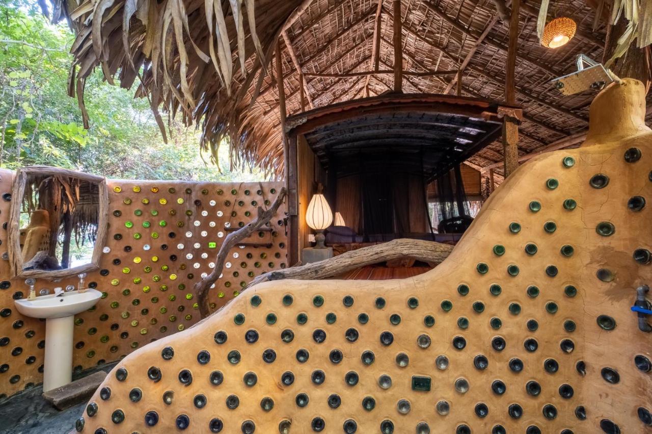 Banyan Camp Villa Hambegamuwa Exterior photo