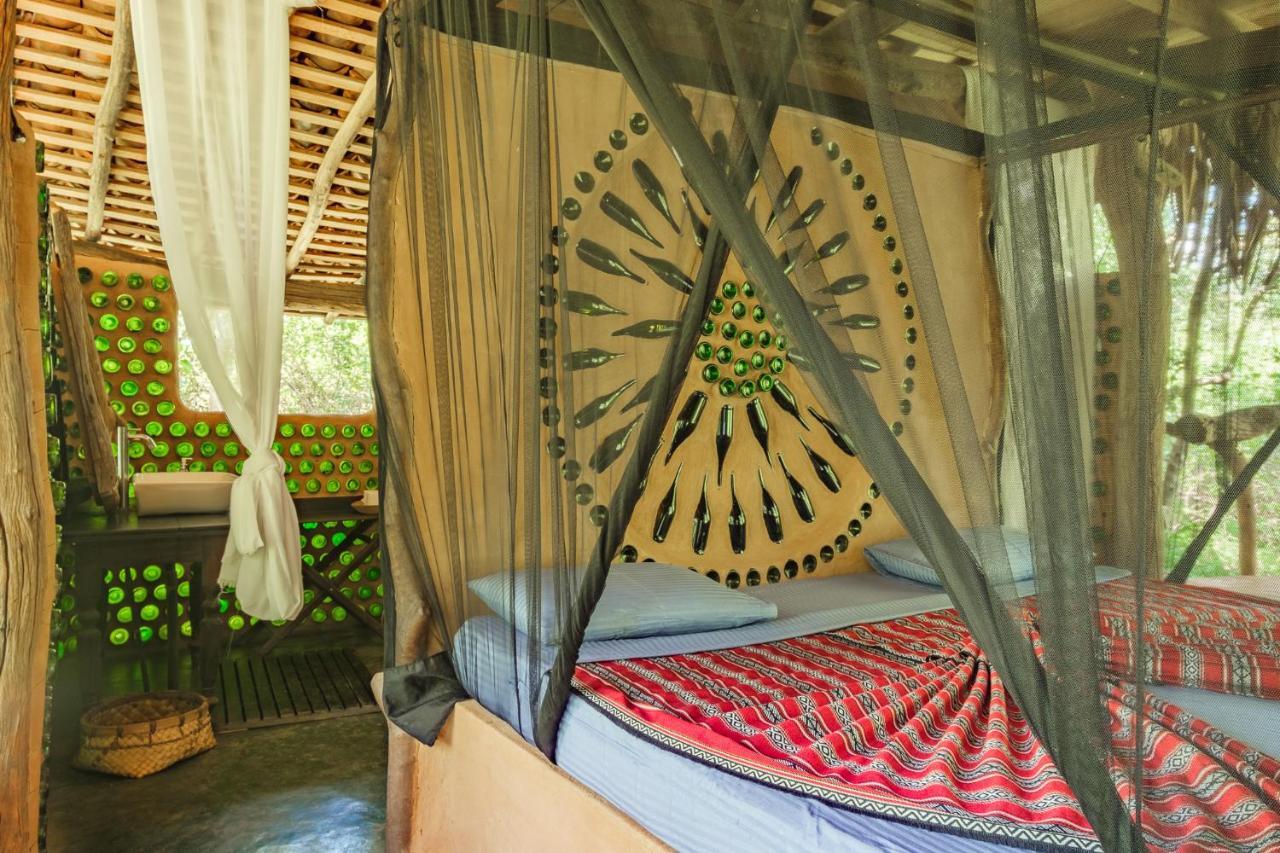 Banyan Camp Villa Hambegamuwa Exterior photo