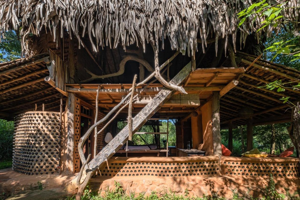 Banyan Camp Villa Hambegamuwa Exterior photo