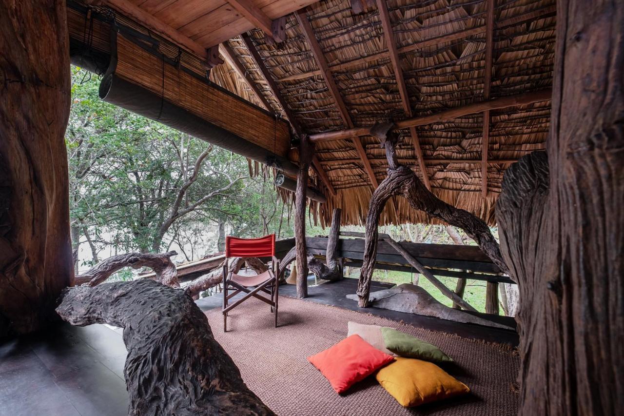 Banyan Camp Villa Hambegamuwa Exterior photo